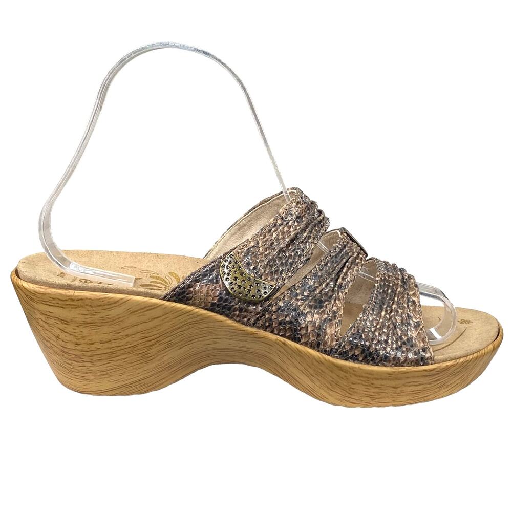 Abeo B.I.O. System Women's Darci Snakeskin Print Slip On Sandals Size US 8